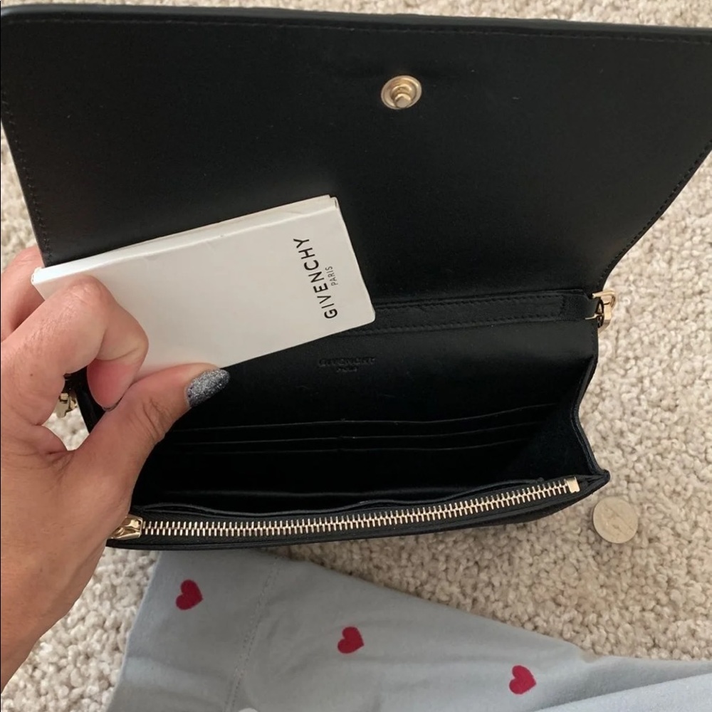 Givenchy wallet chain bag - Picture 4 of 10